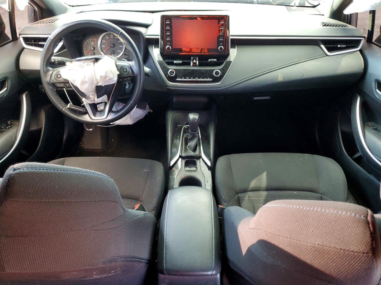 2020 TOYOTA COROLLA SE photo 8