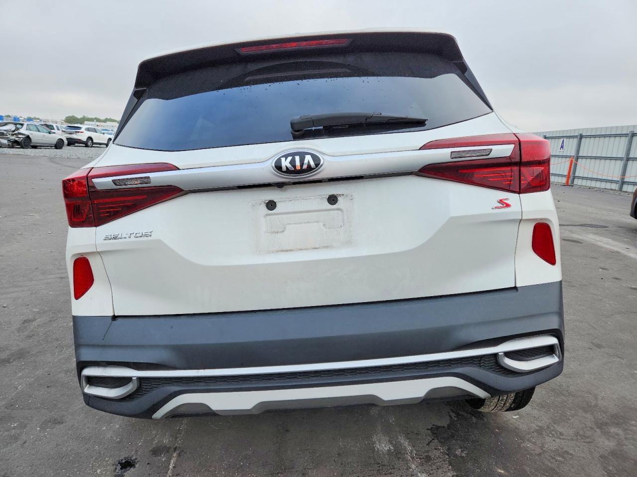 2021 KIA SELTOS S photo 6