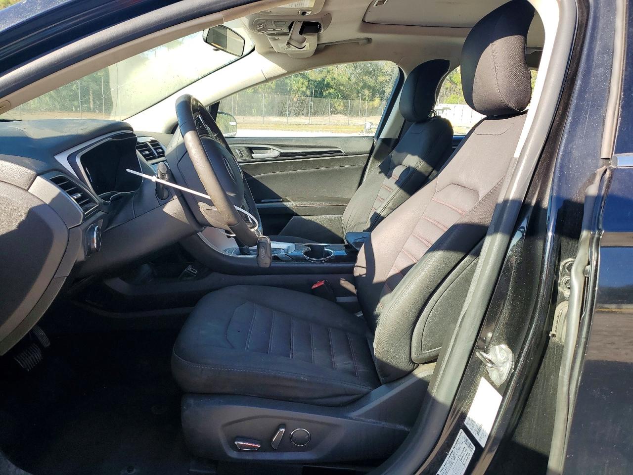 2015 FORD FUSION SE photo 7