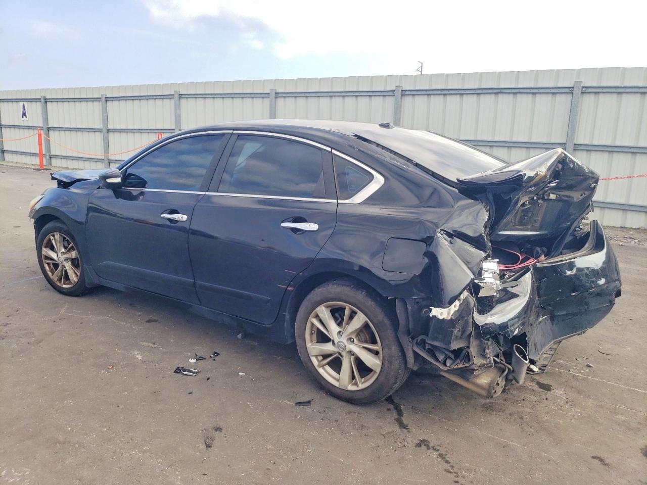 2013 NISSAN ALTIMA photo 2