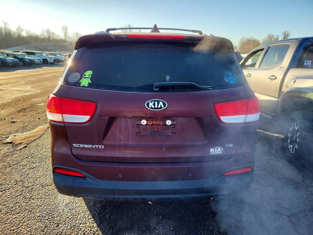 2017 KIA SORENTO LX photo 6