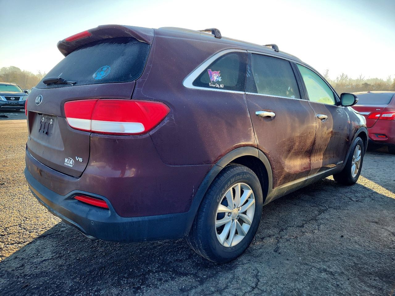 2017 KIA SORENTO LX photo 3