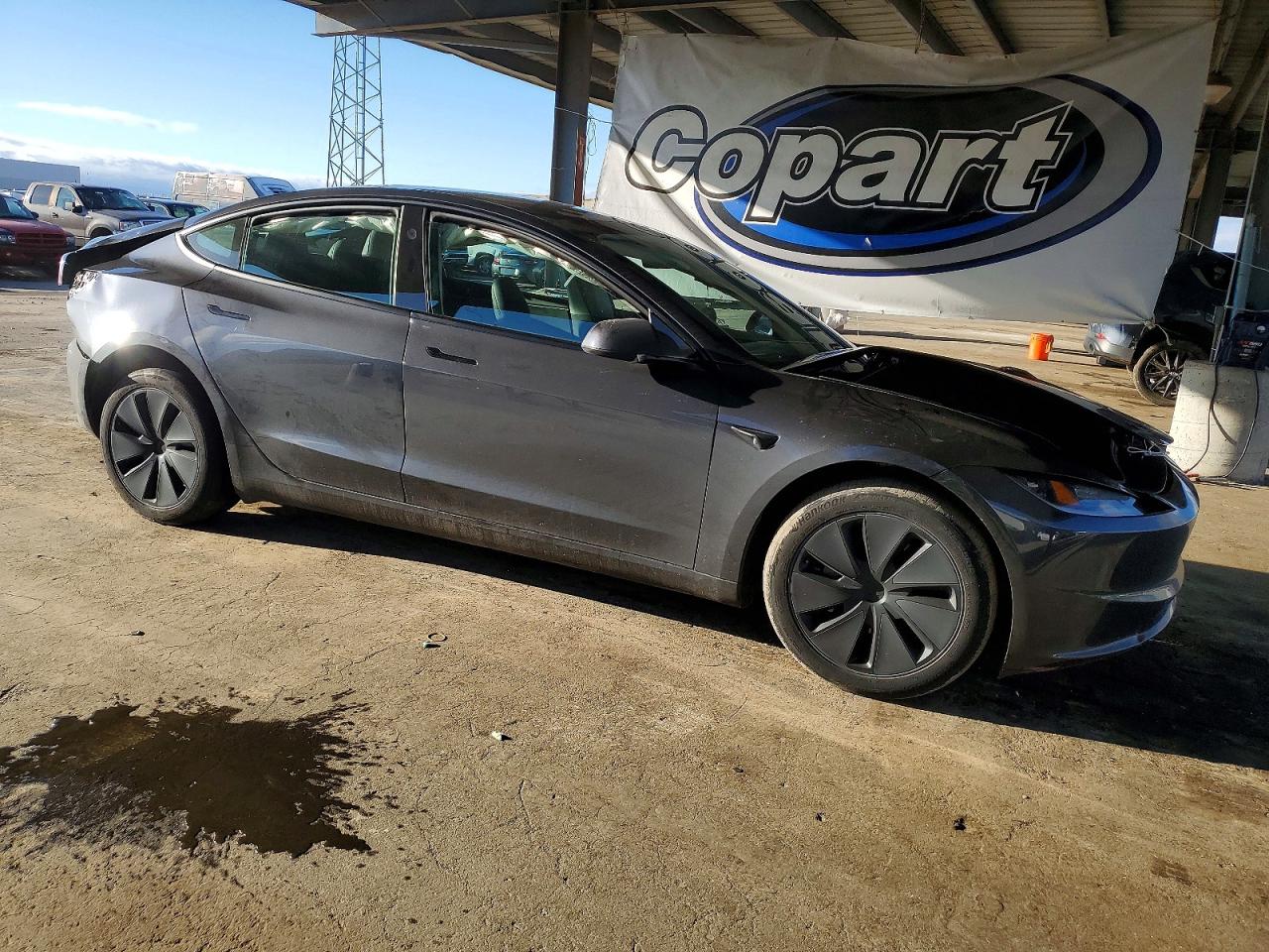 2024 TESLA MODEL 3 photo 4
