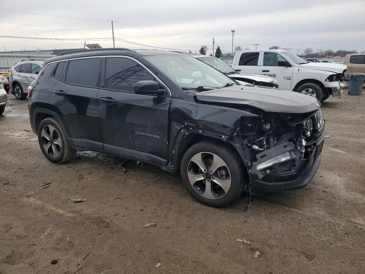 2017 JEEP COMPASS LATITUDE photo 4