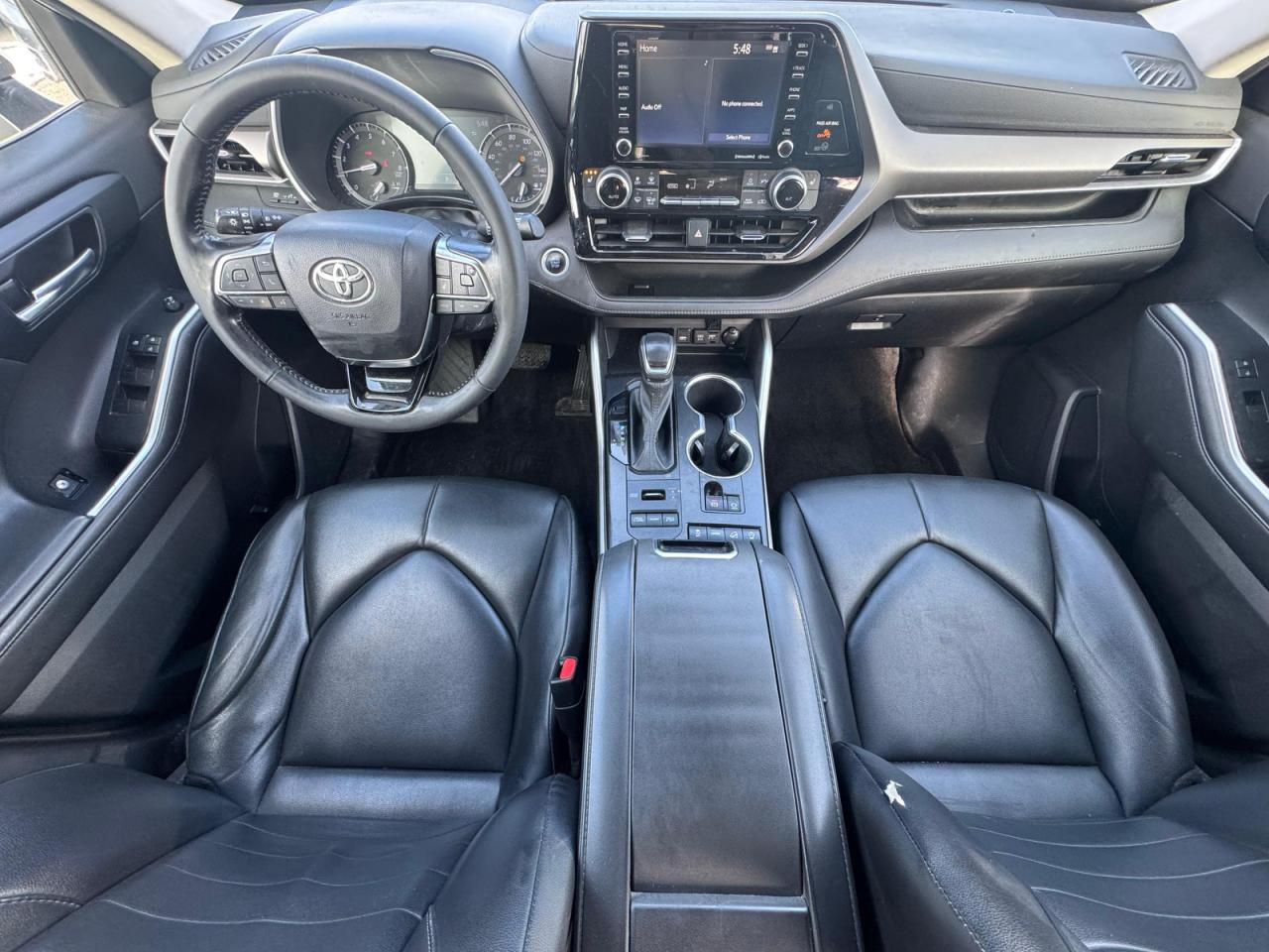 2021 TOYOTA HIGHLANDER XLE photo 9