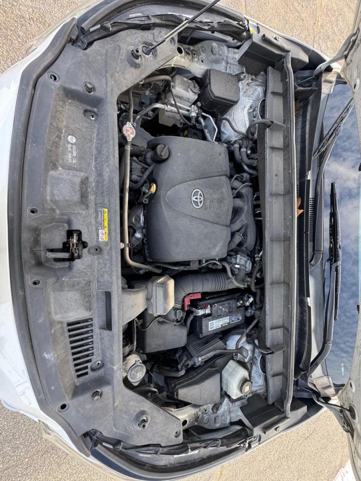 2021 TOYOTA HIGHLANDER XLE photo 7
