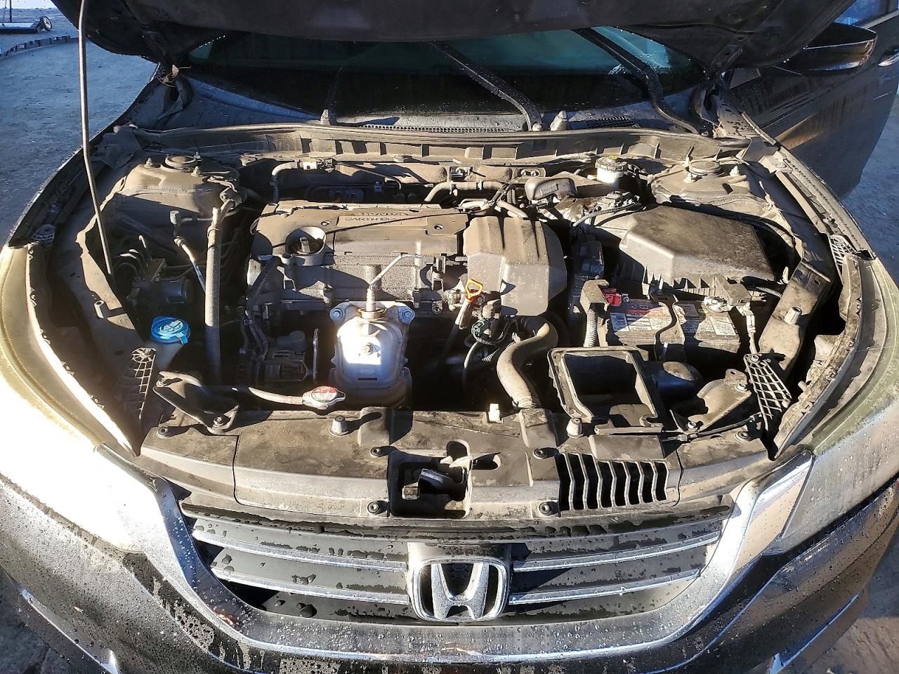 2013 HONDA ACCORD LX photo 11