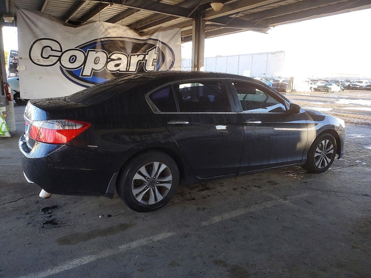 2013 HONDA ACCORD LX photo 3