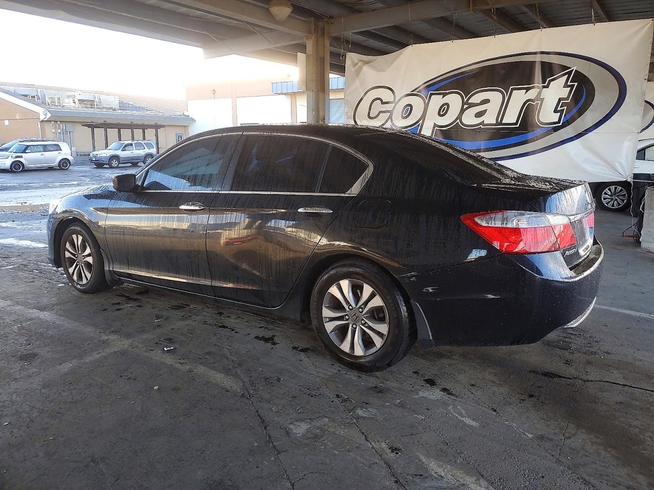 2013 HONDA ACCORD LX photo 2