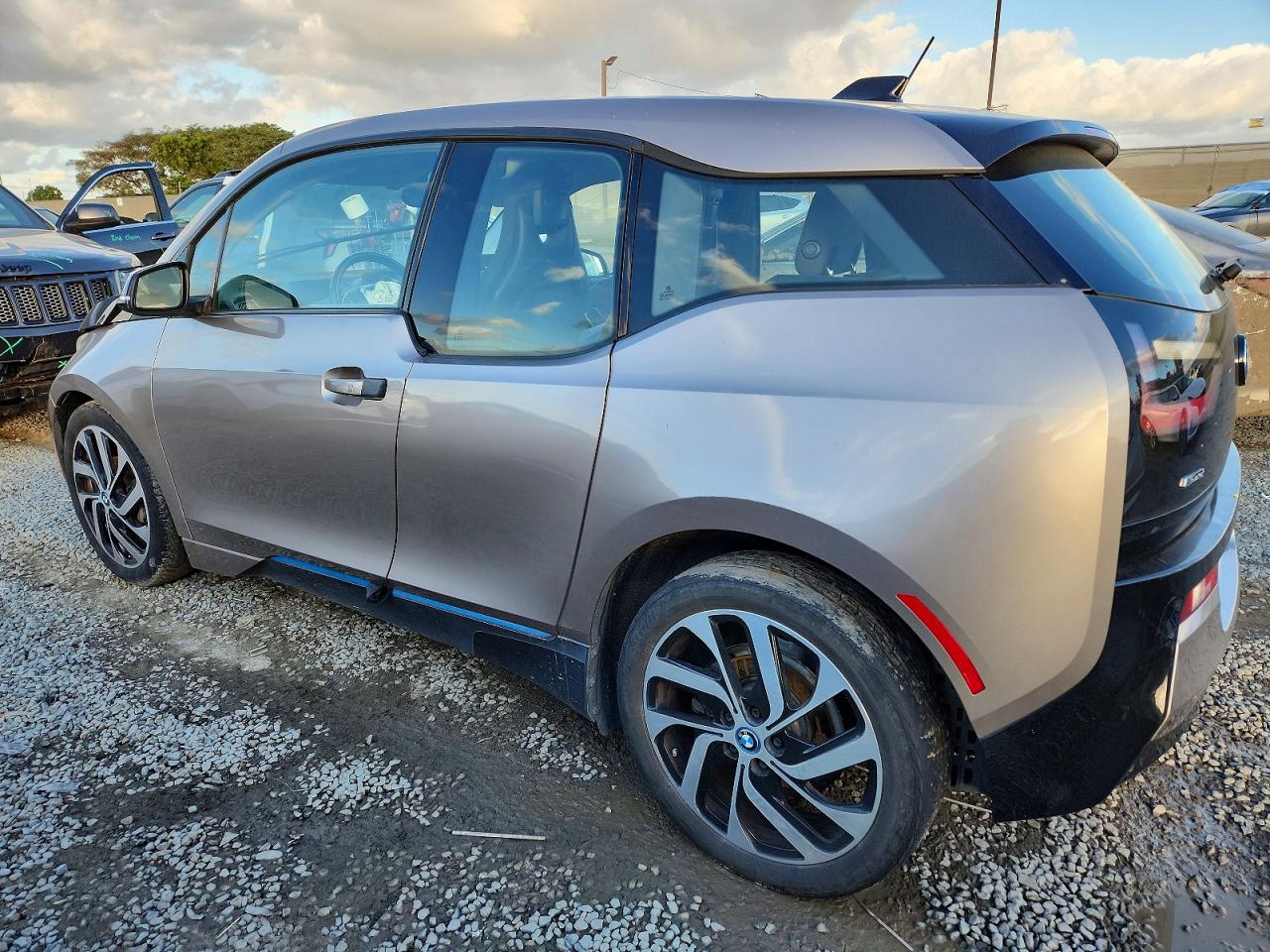 2015 BMW I3 REX photo 2