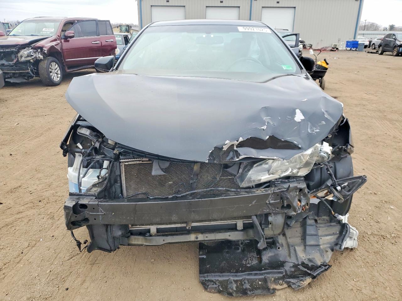 2016 TOYOTA CAMRY LE photo 5