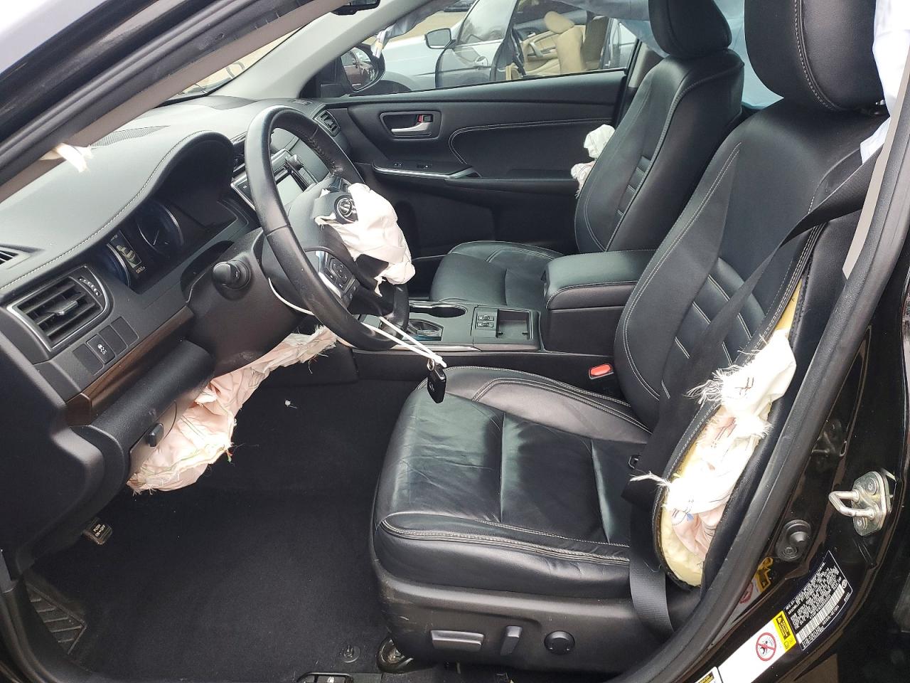 2016 TOYOTA CAMRY LE photo 7