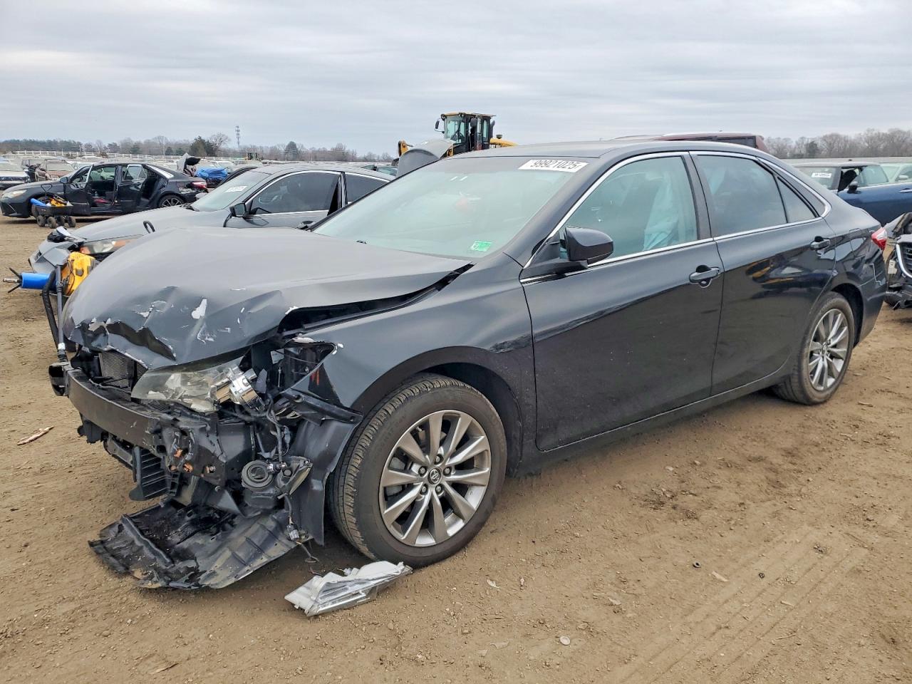 2016 TOYOTA CAMRY