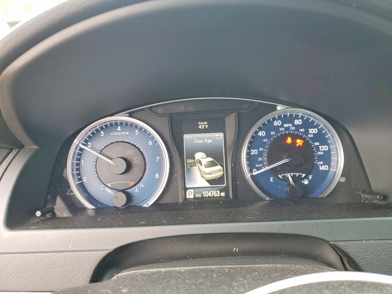 2016 TOYOTA CAMRY LE photo 9