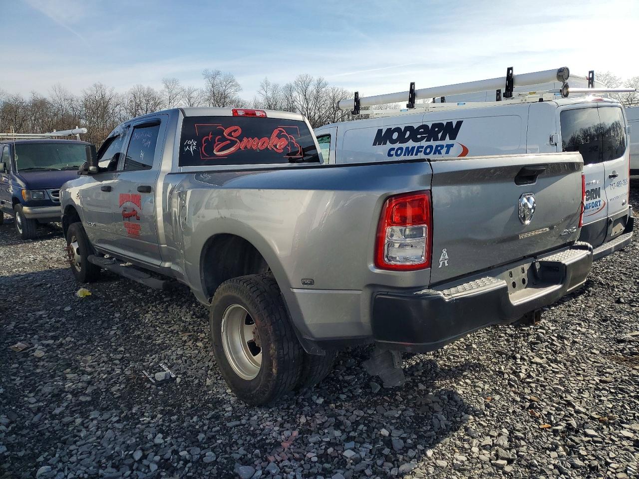 2019 RAM 3500 TRADESMAN photo 2