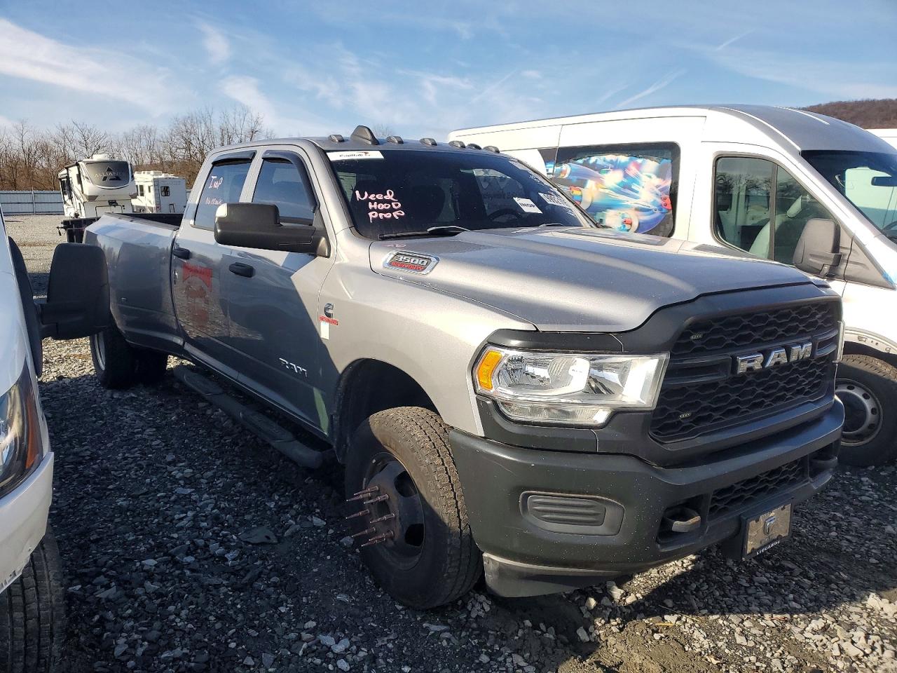 2019 RAM 3500 TRADESMAN photo 4