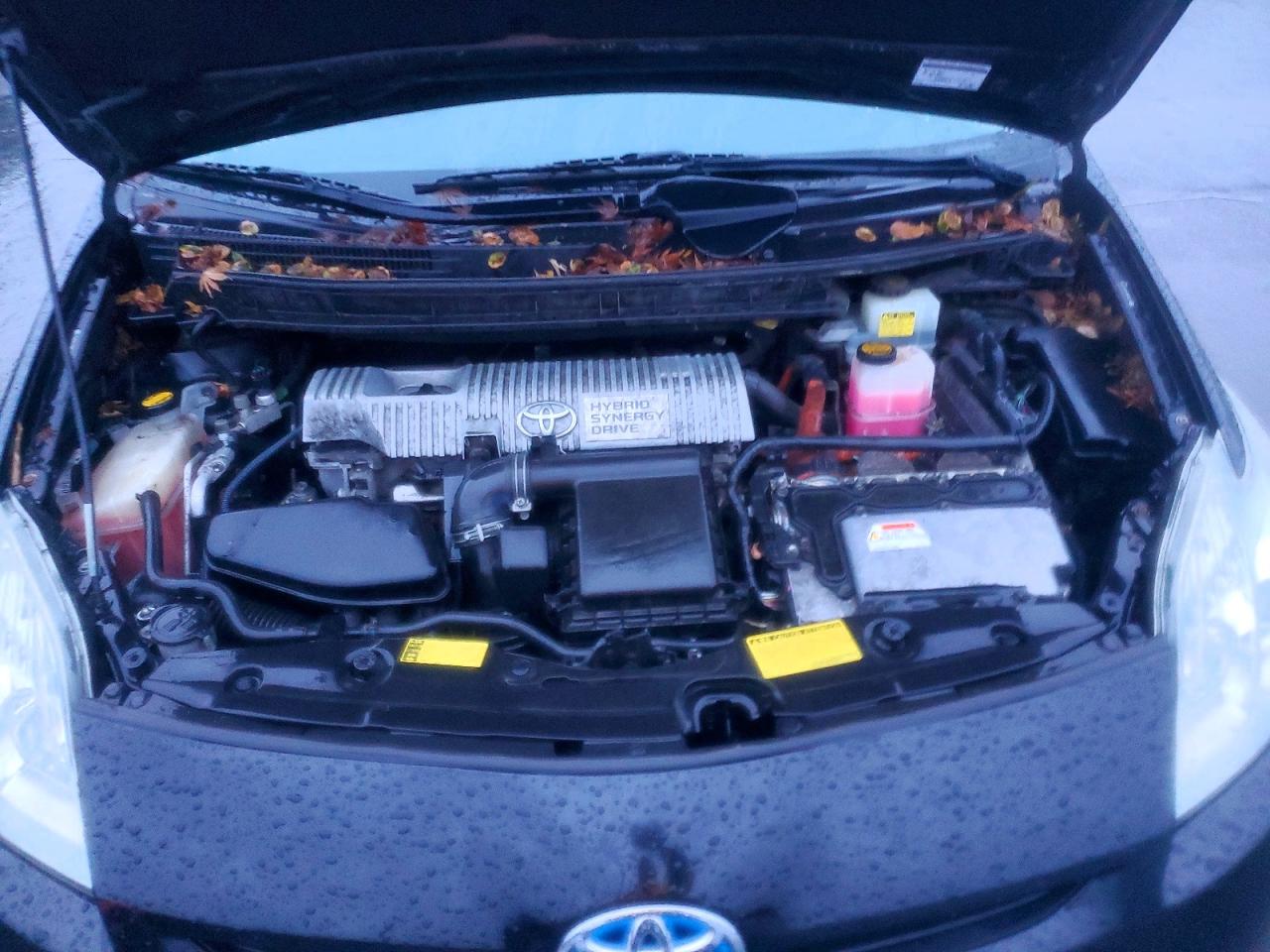 2010 TOYOTA PRIUS photo 11