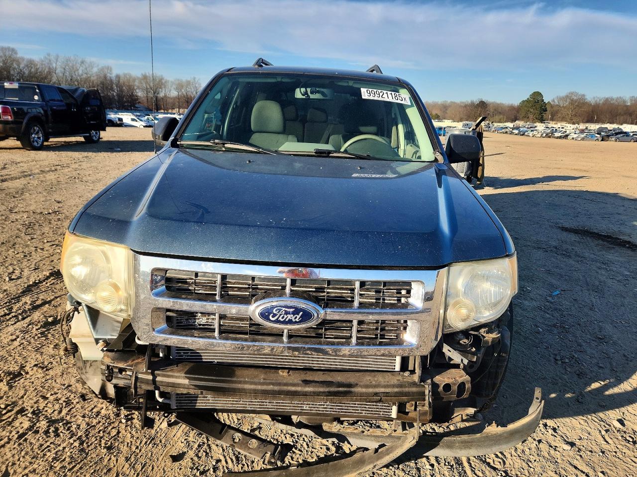 2010 FORD ESCAPE XLT photo 5