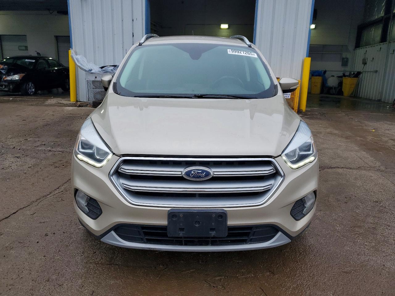 2017 FORD ESCAPE TITANIUM photo 5