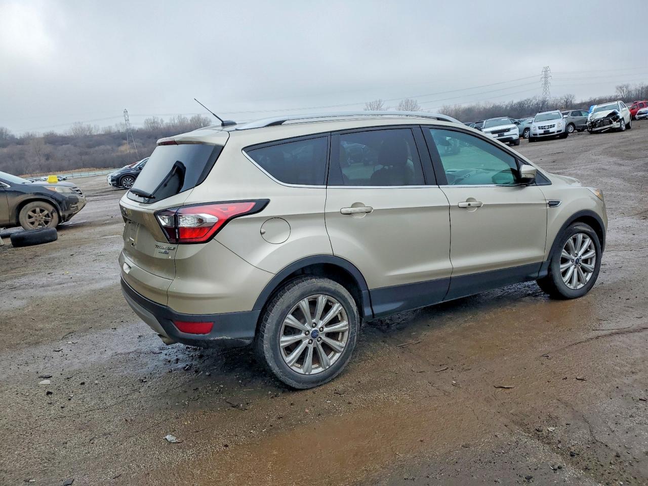 2017 FORD ESCAPE TITANIUM photo 3