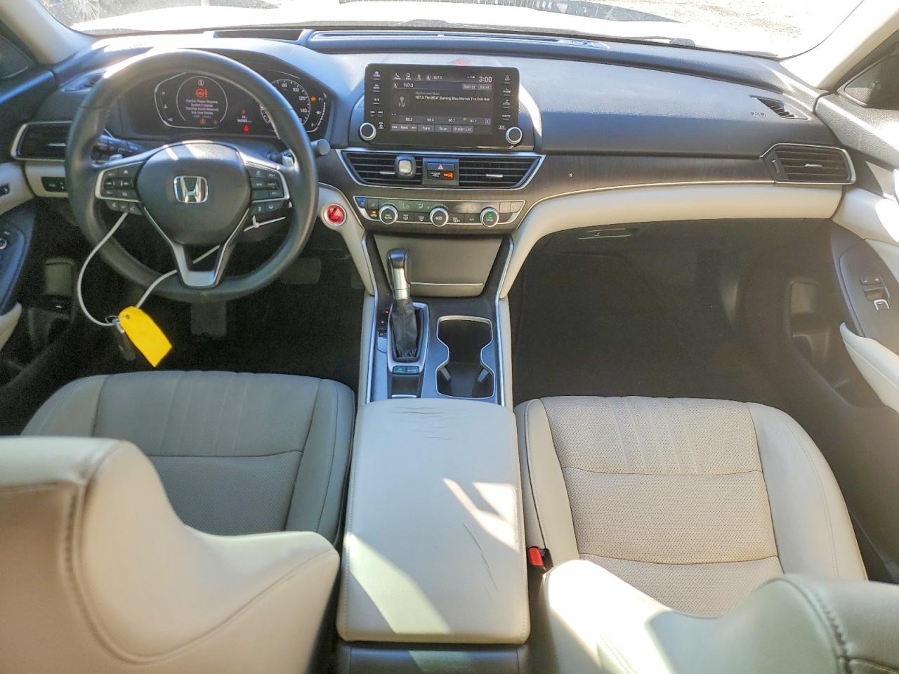2018 HONDA ACCORD TOURING photo 8