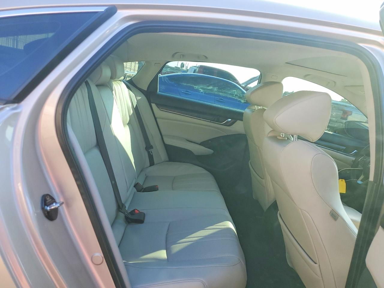 2018 HONDA ACCORD TOURING photo 10