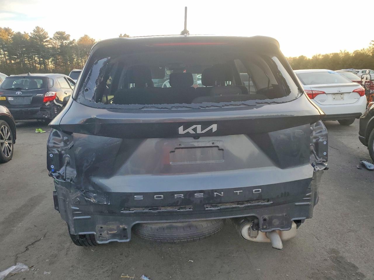 2022 KIA SORENTO LX photo 6