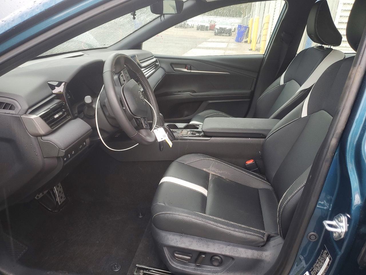 2025 TOYOTA CAMRY XSE photo 7