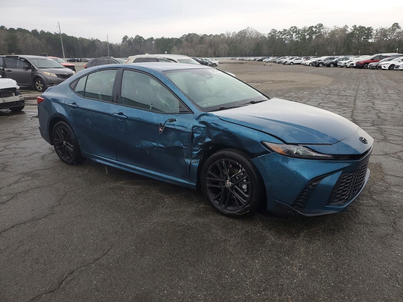 2025 TOYOTA CAMRY XSE photo 4