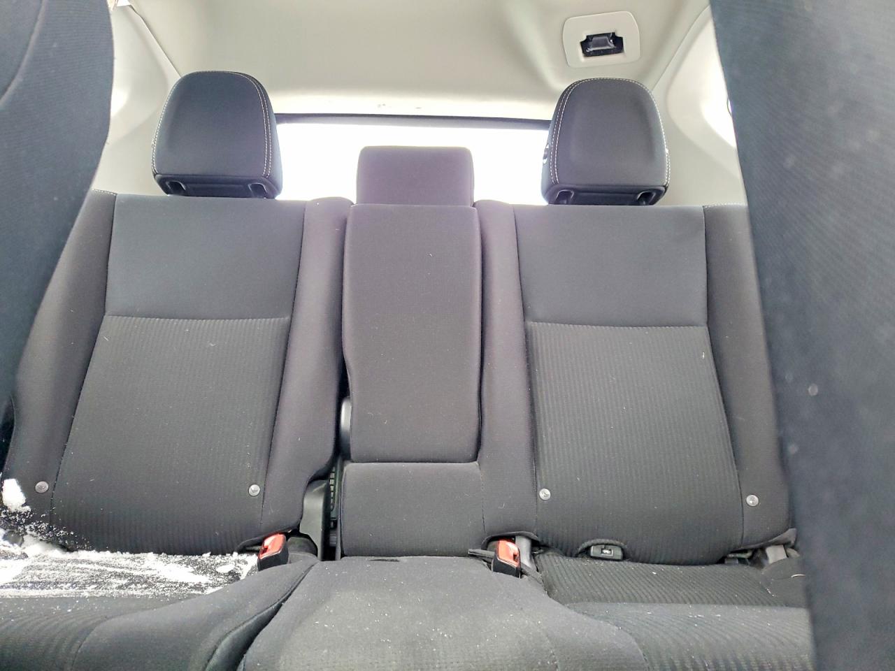 2015 TOYOTA RAV4 XLE photo 10