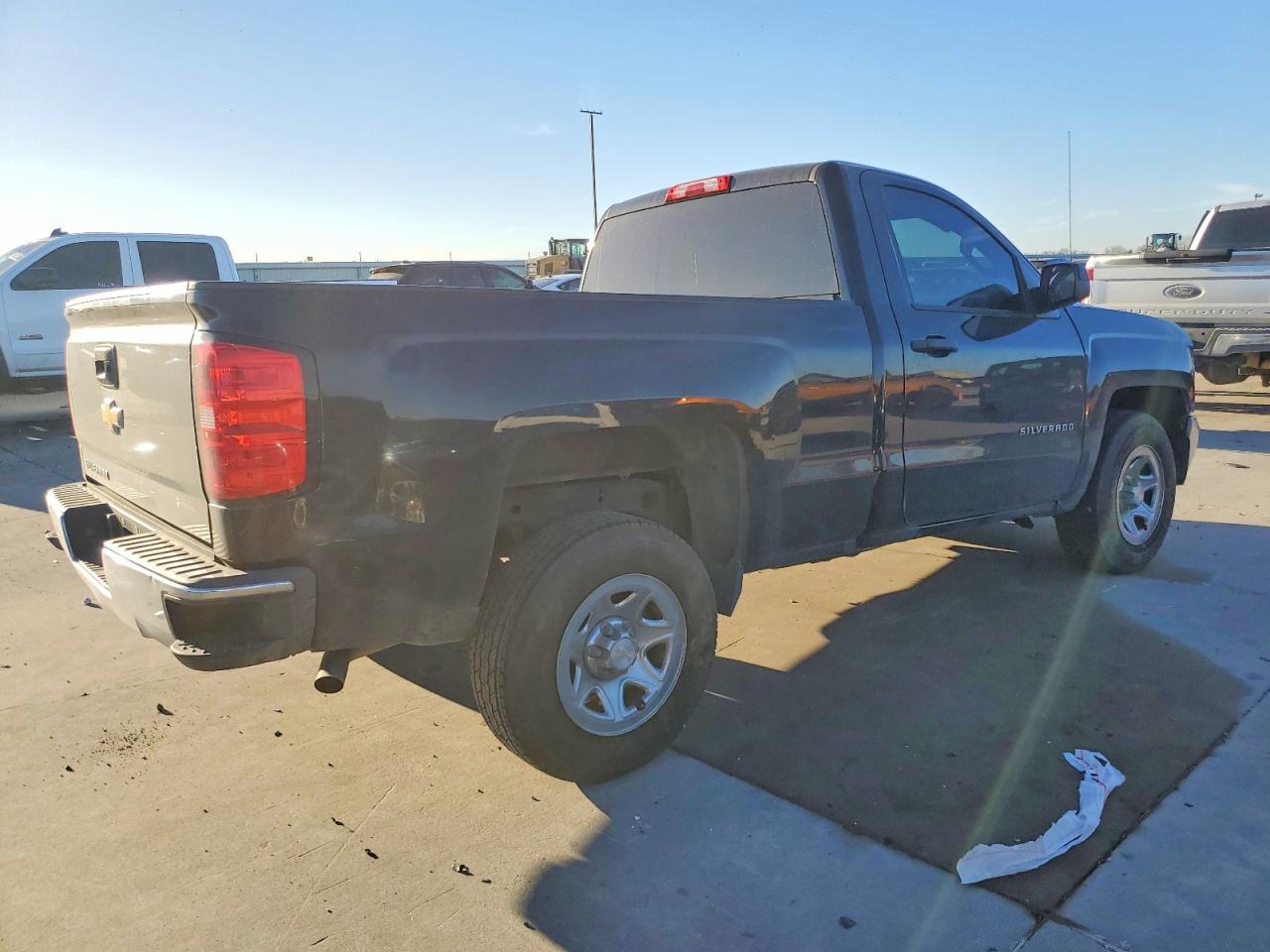 2016 CHEVROLET SILVERADO C1500 photo 3