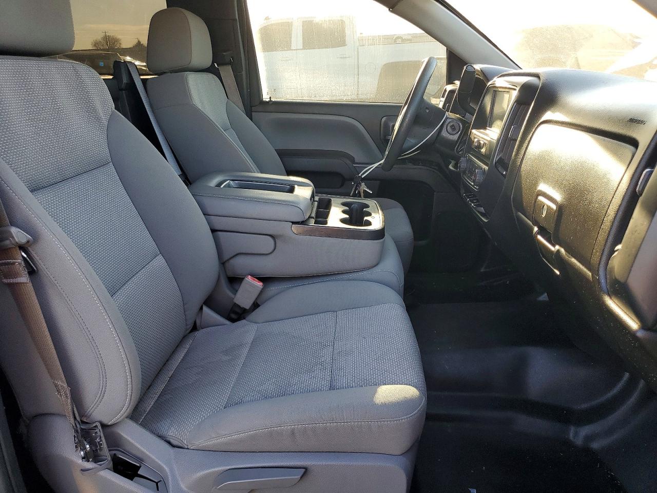2016 CHEVROLET SILVERADO C1500 photo 10