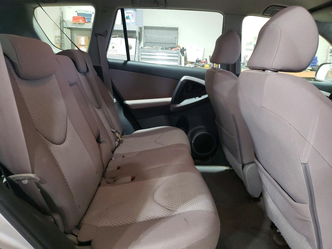 2007 TOYOTA RAV4 photo 11
