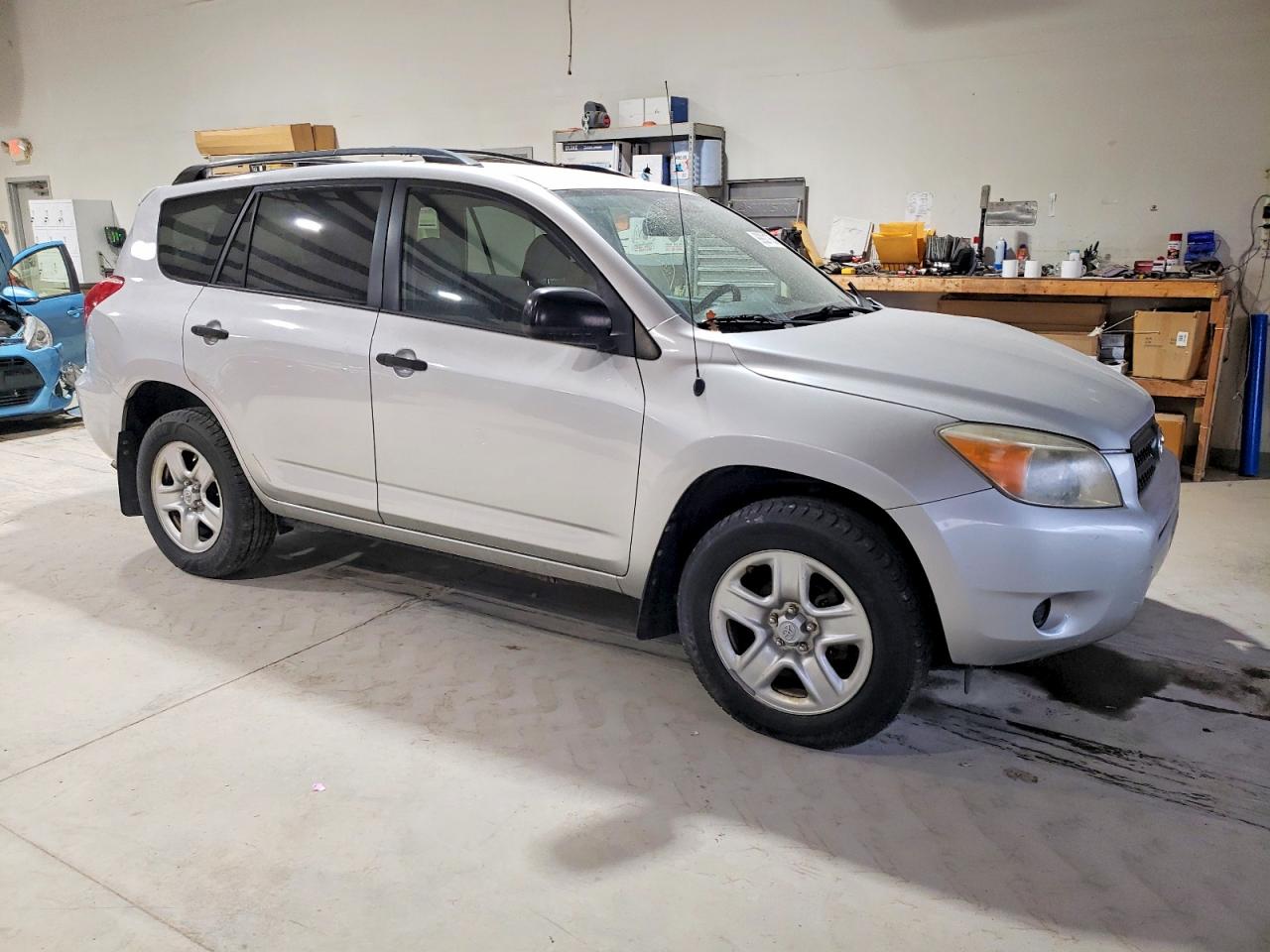 2007 TOYOTA RAV4 photo 4