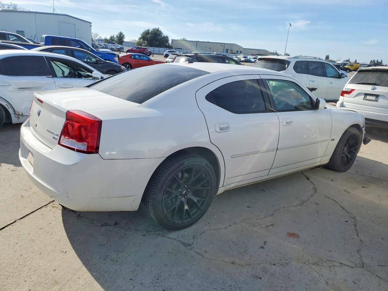 2010 DODGE CHARGER SXT photo 3