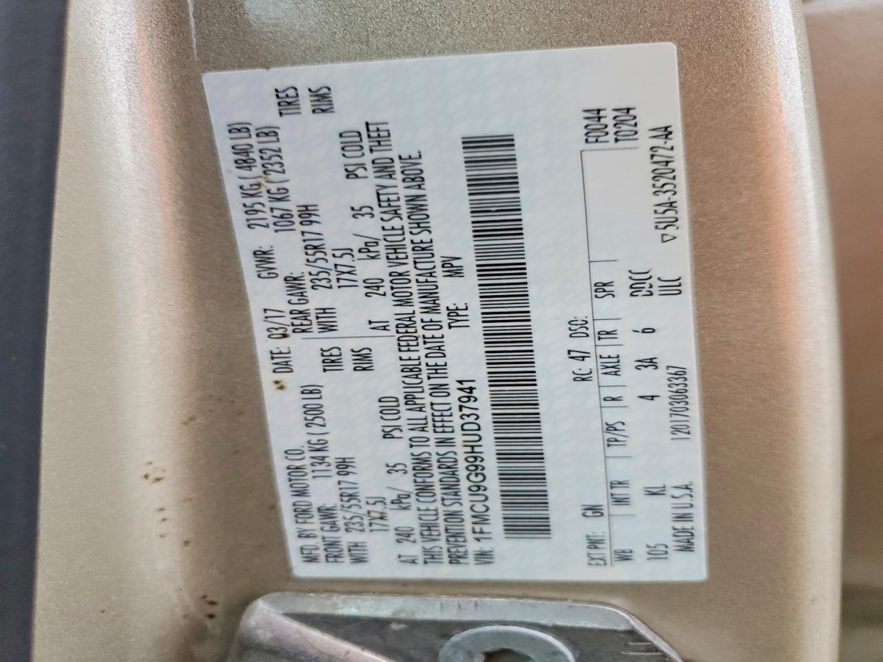 2017 FORD ESCAPE SE photo 13