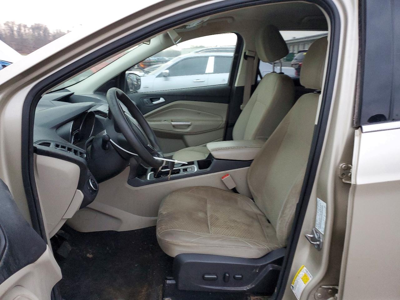2017 FORD ESCAPE SE photo 7