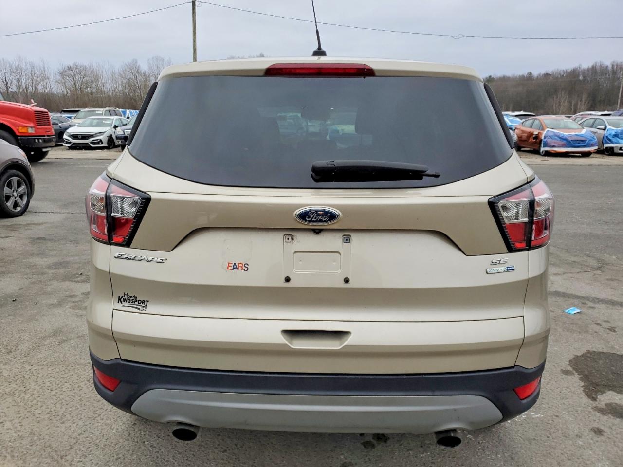 2017 FORD ESCAPE SE photo 6
