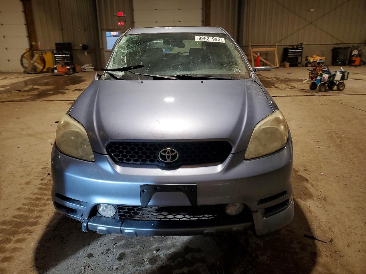 2004 TOYOTA COROLLA MATRIX XR photo 5