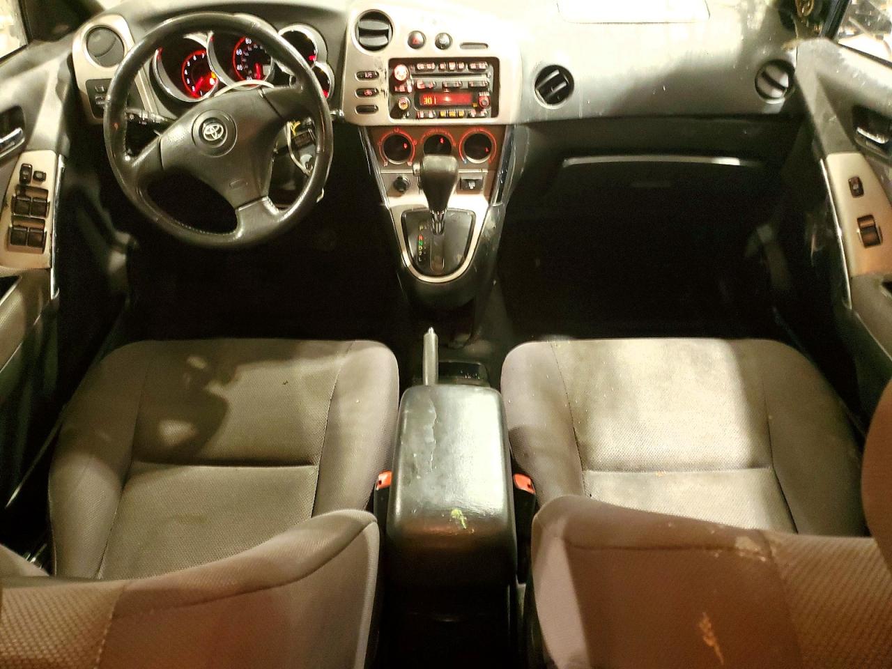 2004 TOYOTA COROLLA MATRIX XR photo 8