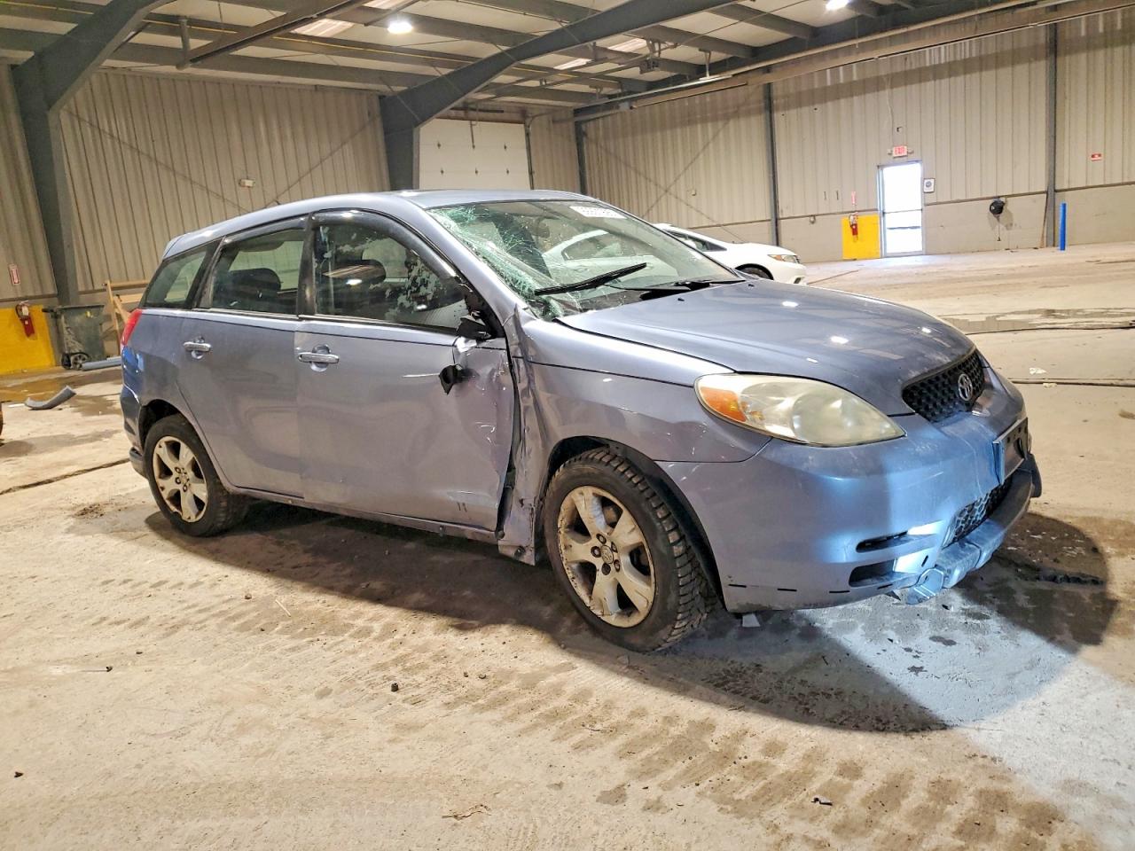 2004 TOYOTA COROLLA MATRIX XR photo 4