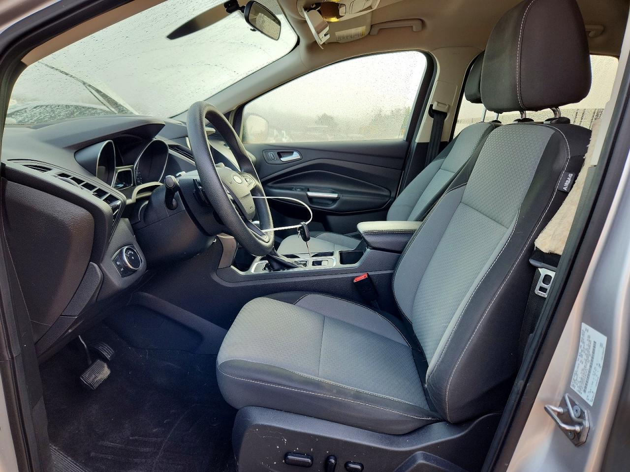 2017 FORD ESCAPE photo 7