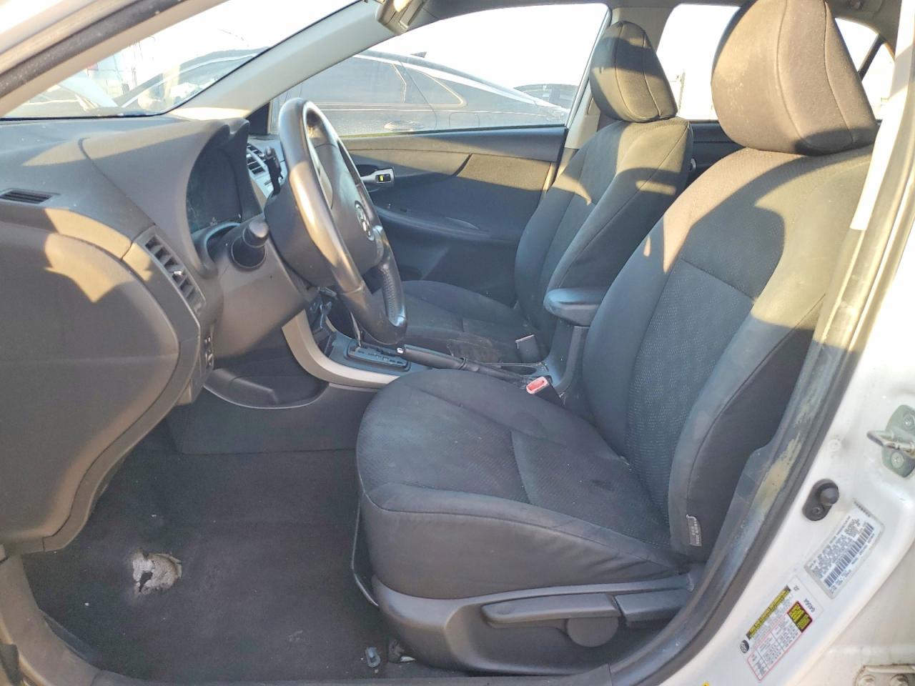 2009 TOYOTA COROLLA BASE photo 7