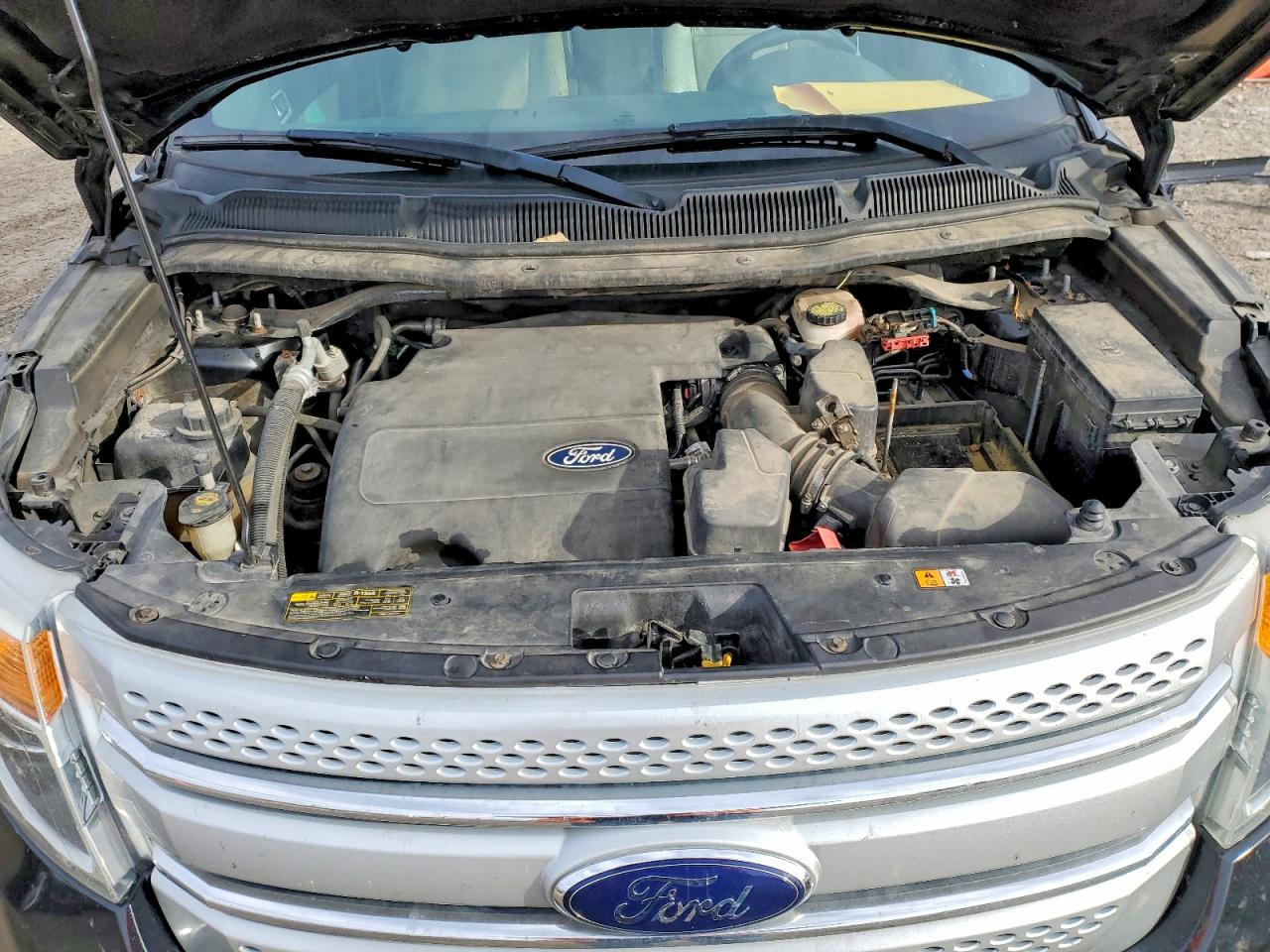 2011 FORD EXPLORER XLT photo 12