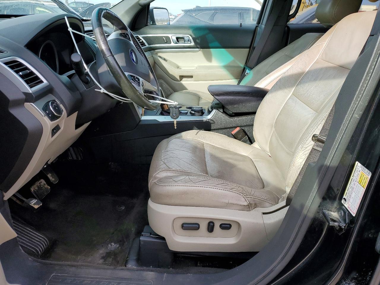 2011 FORD EXPLORER XLT photo 7