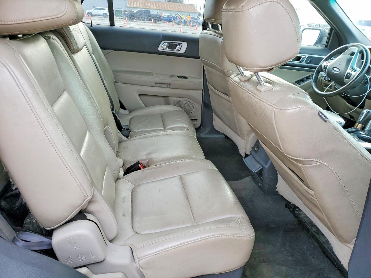 2011 FORD EXPLORER XLT photo 11