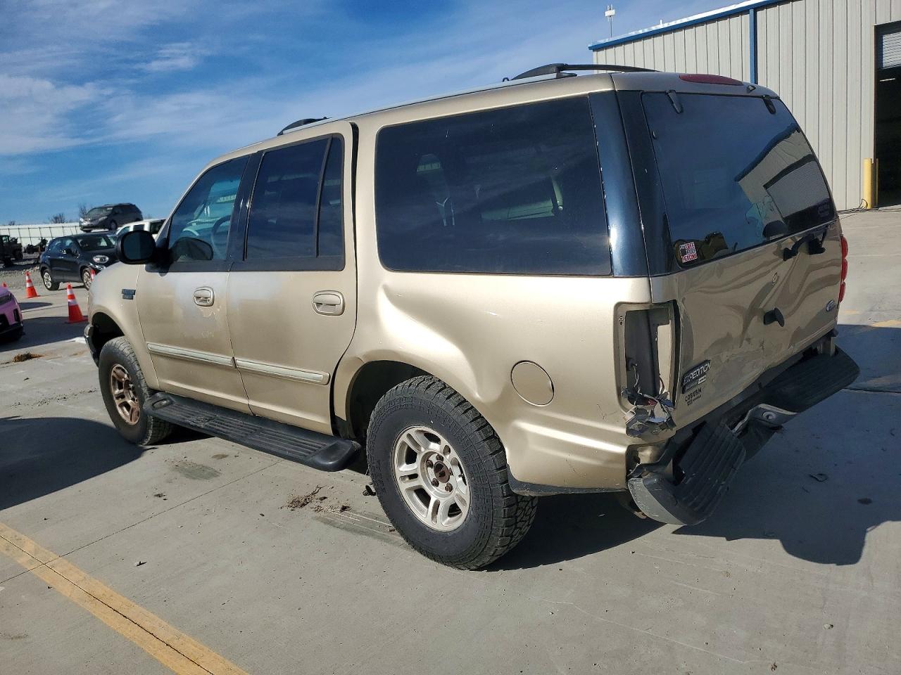 2000 FORD EXPEDITION XLT photo 2
