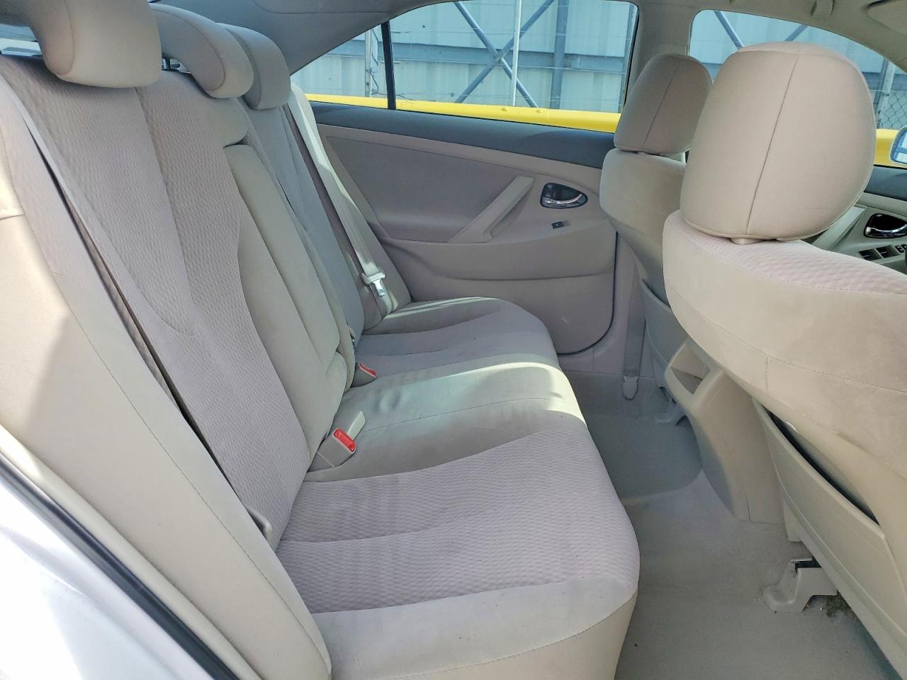 2011 TOYOTA CAMRY BASE photo 10