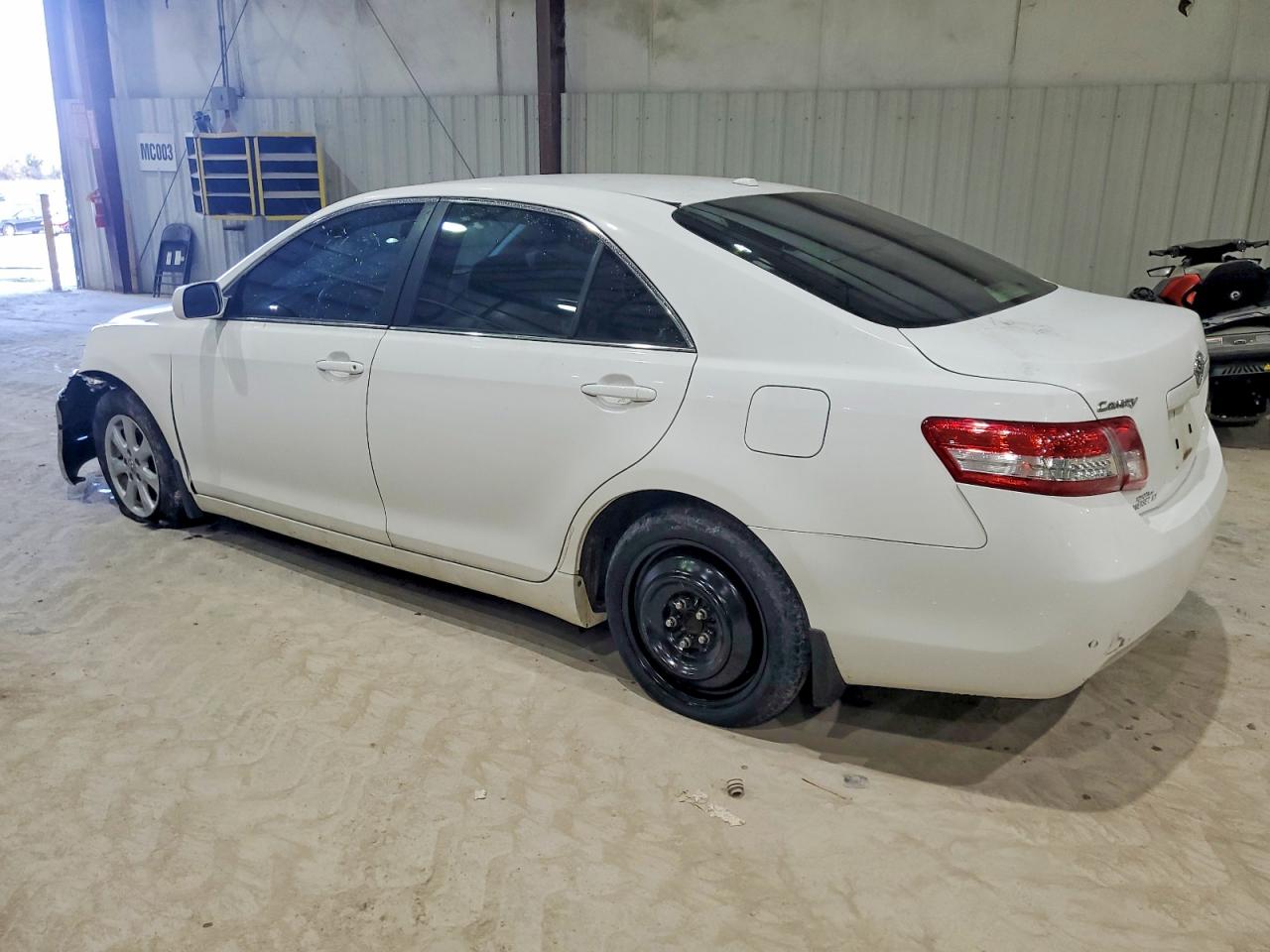 2011 TOYOTA CAMRY BASE photo 2