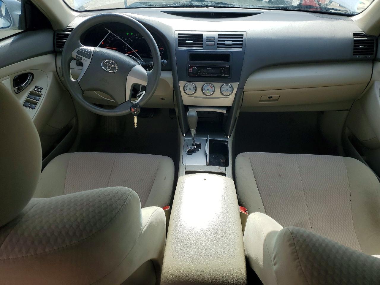2011 TOYOTA CAMRY BASE photo 8